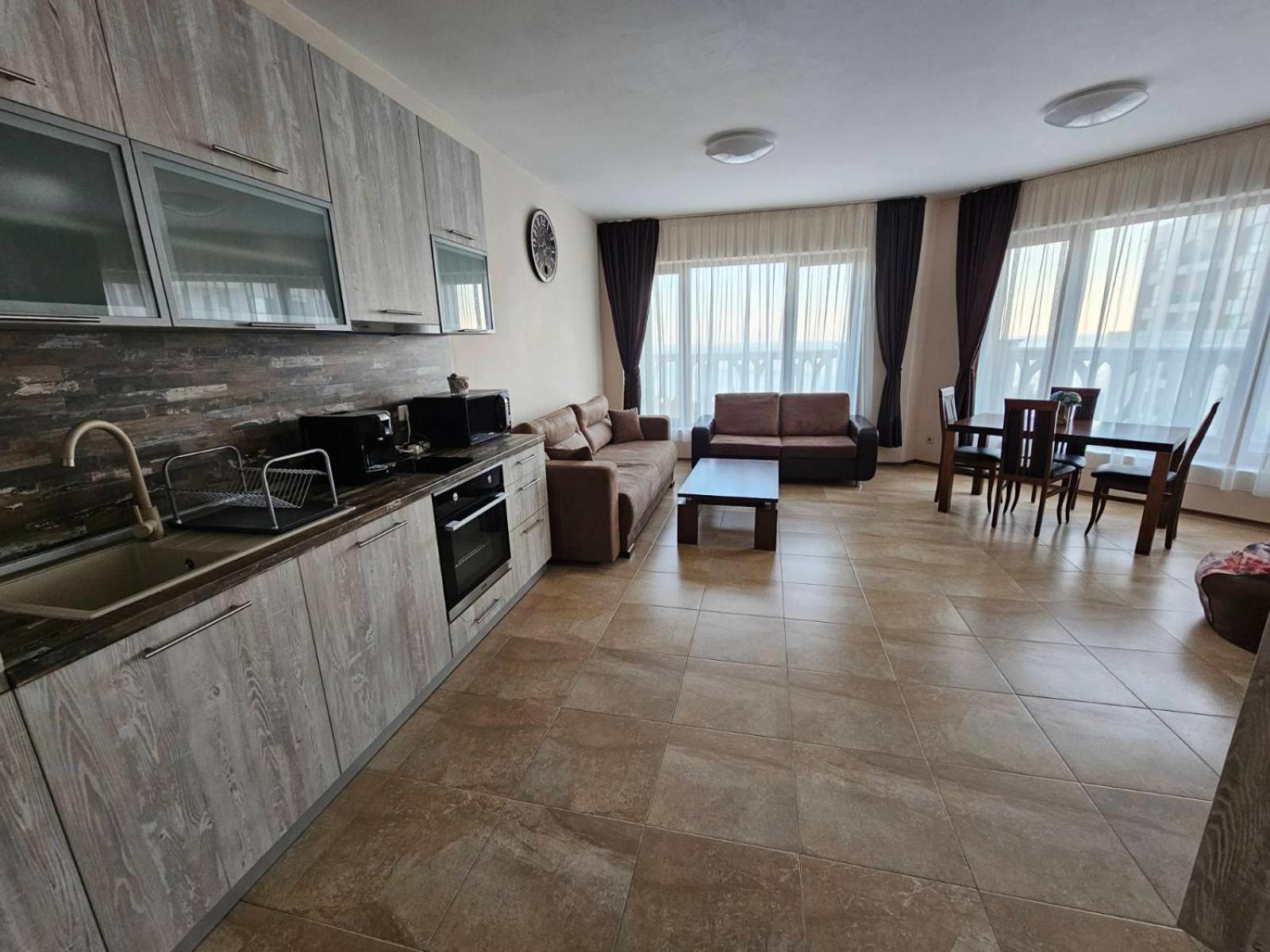 Elegantz Apartments 2 Варна Екстер'єр фото